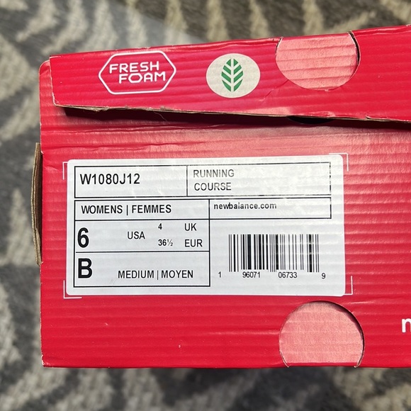 Sold - LOVE New Balance Fresh Foam X 1080v12 Women's in EUC - Picture 8 of 9